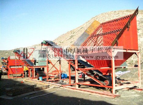 重型箱式錘式破碎機哪雷蒙磨價格個廠生產(chǎn)的方箱破機器比較好